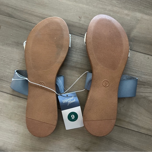 Universal Thread Sandals Blue/white size 9 NWT - Picture 3 of 3